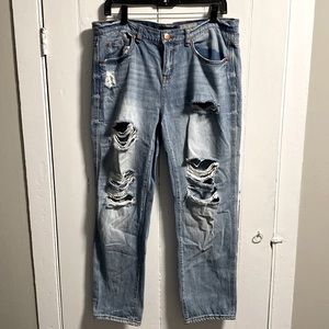Boyfriend Distressed Jeans